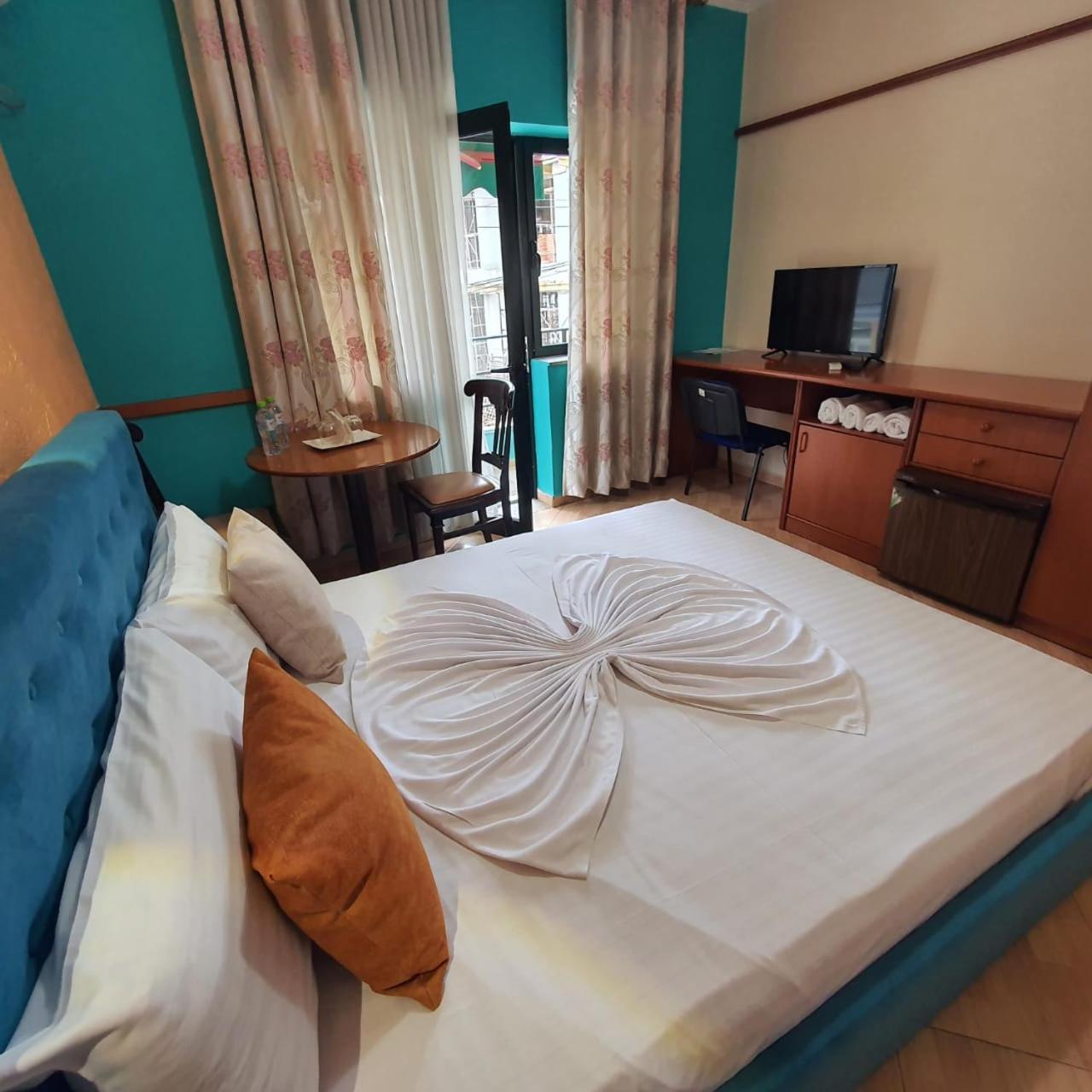 My Rooms Hotel Tirana Exterior photo